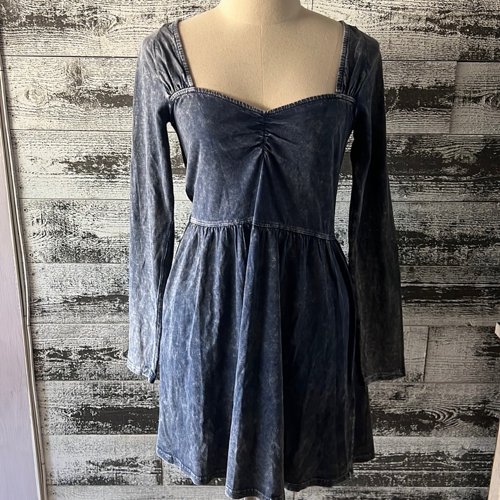 Roxy NWT long Sleeve stretchy comfy dress.